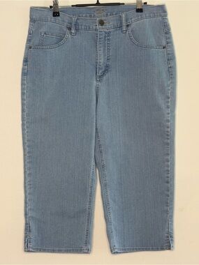 Riders by Lee Womenst Pale Blue Capri Jeans 14